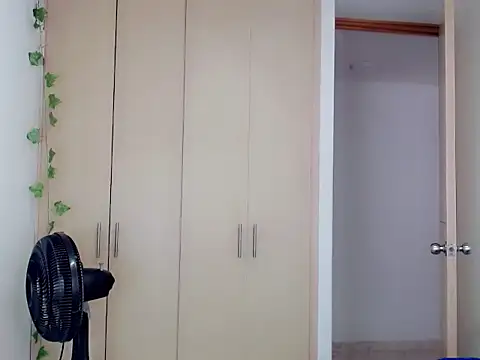 dominic 00 online show from October 6, 9:26 pm