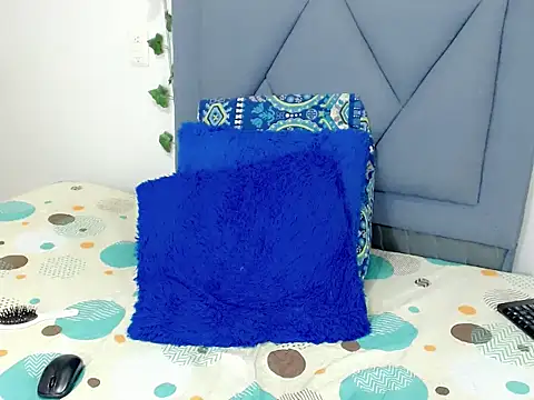 dominic 00 online show from October 11, 9:50 pm