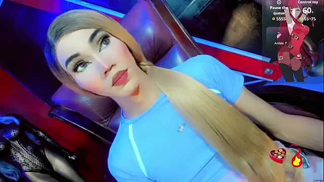 emelly horny  online show from November 22, 7:49 pm