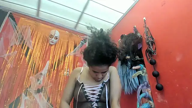 emma morgan 1 online show from November 4, 3:33 pm