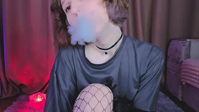 c0ralynx online show from April 24, 12:30 pm