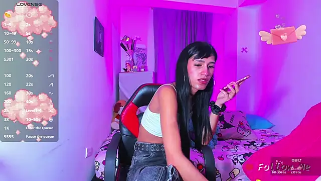 SkylerBennet online show from March 30, 4:02 am