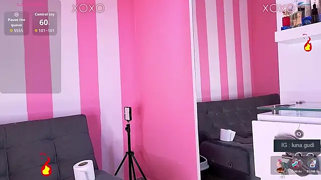 lunagudis online show from April 23, 1:13 pm