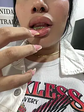 Bella  Wood online show from October 10, 8:21 pm