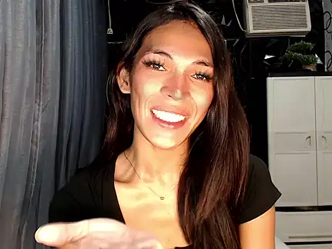 ladyhotcuming online show from June 22, 11:18 am