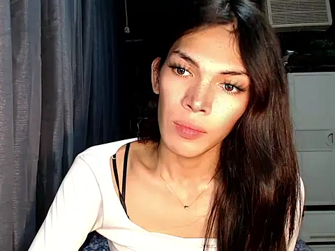 ladyhotcuming online show from July 25, 7:39 am
