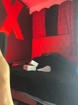 abrilbigcock online show from April 1, 12:23 am