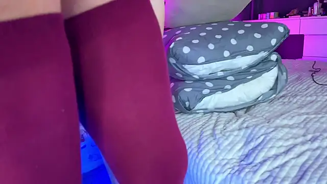 2 girls 1 dick online show from October 11, 6:54 pm