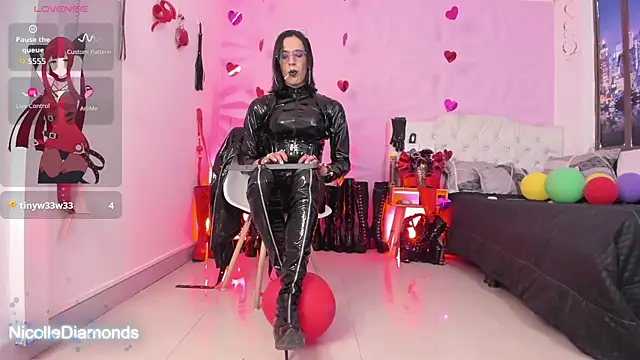 NicolleDiamonds cg online show from September 24, 1:50 pm