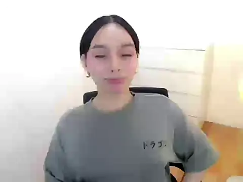 holly tabby online show from September 13, 9:09 pm