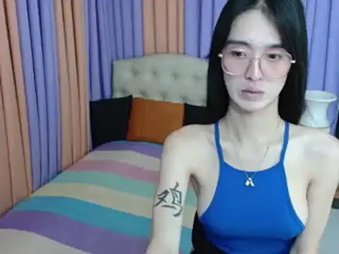 XxTsUncutAskaxX online show from December 2, 5:16 pm