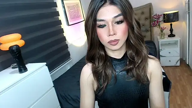 solana imani online show from October 16, 2:06 pm