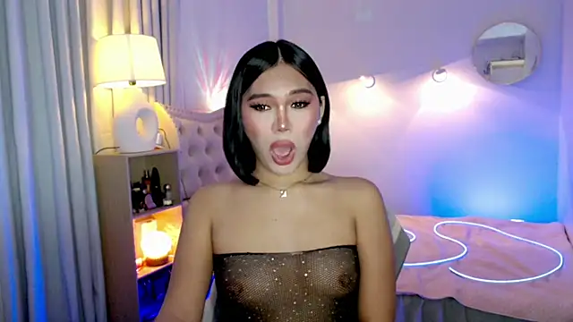 miyaa Moore online show from March 1, 6:36 pm