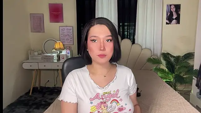 KateMadness online show from April 20, 5:42 am