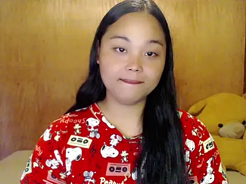 Snapshot of _Lylia chatting on October 19, 8:50 am Lylia online show from October 19, 8:50 am