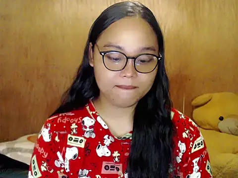 Snapshot of _Lylia chatting on October 31, 9:23 pm Lylia online show from October 31, 9:23 pm