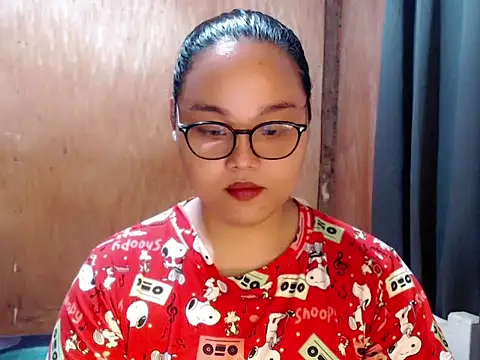  Lylia online show from March 8, 9:40 pm