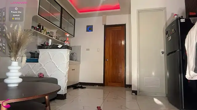 majestic princesslei1 online show from April 11, 1:11 am