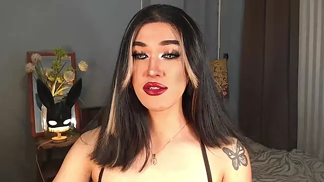 AleinaCroft online show from September 18, 9:14 am