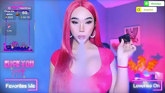 TriciaCumLoader online show from March 15, 12:30 pm