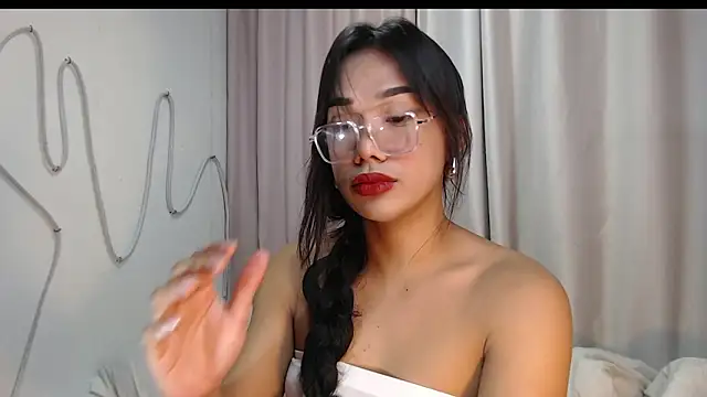 Herbielustts online show from October 2, 5:45 pm