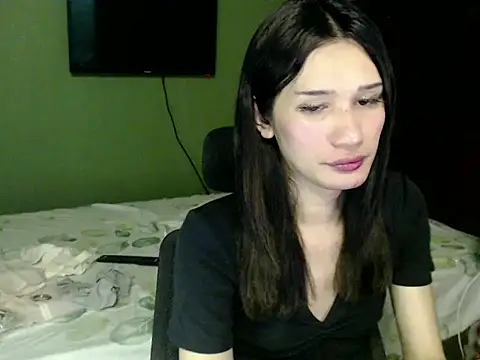 Snapshot of SerenaCortesi chatting on October 27, 9:12 pm SerenaCortesi online show from October 27, 9:12 pm