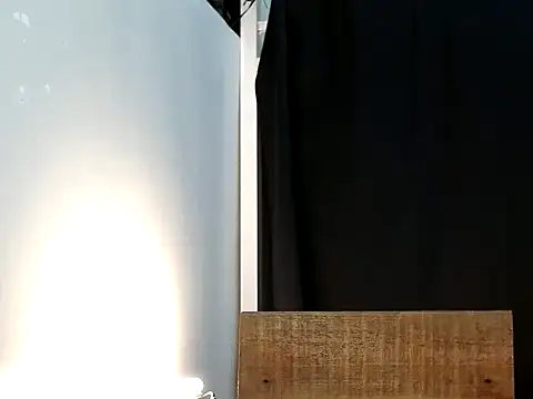 angelaxmonroe online show from April 22, 4:36 pm