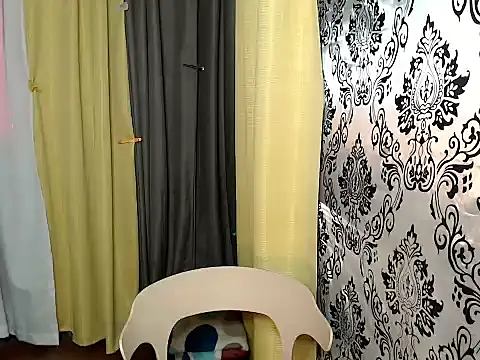 lovelyallena07 online show from September 13, 6:08 am