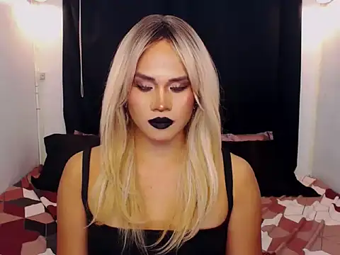 YllanaAltheaXxX online show from January 19, 2:26 pm