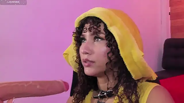 Emily brown04 online show from January 11, 12:56 pm