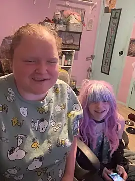 KadiSparkle online show from November 15, 3:15 am