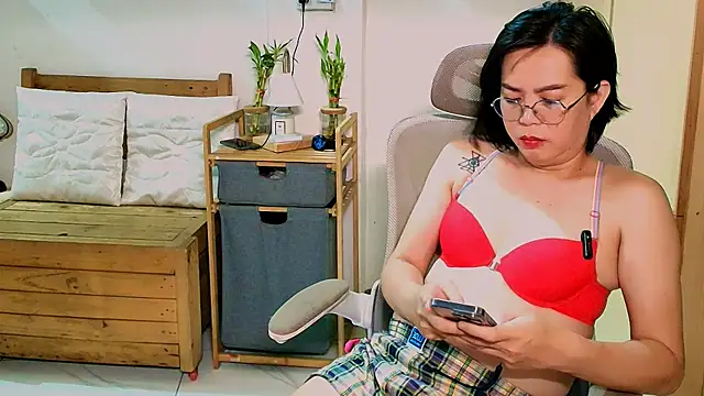 moriliciousxxx online show from April 24, 12:57 am