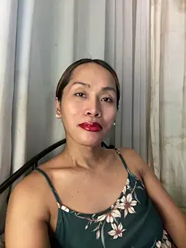 RomanticPearlTS online show from March 17, 5:53 am