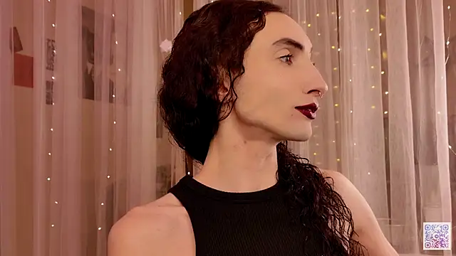 Queen of tease online show from November 18, 9:04 pm