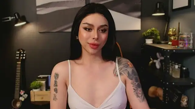 LUNACOCKSLAYER online show from October 25, 3:45 am