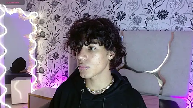 kaisage tay online show from April 20, 3:30 am