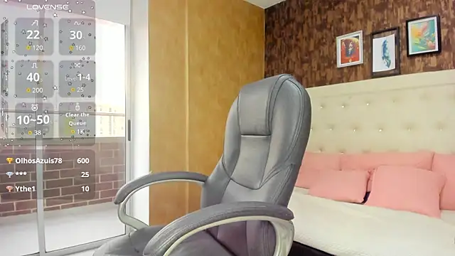 sweet  vanessa1 online show from March 25, 10:57 pm