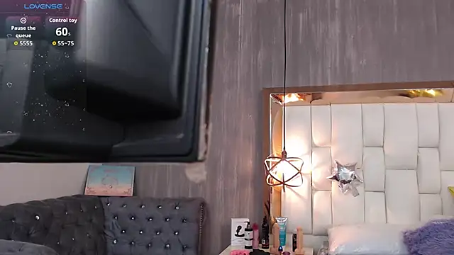 Foxxy Doll online show from November 21, 9:16 pm