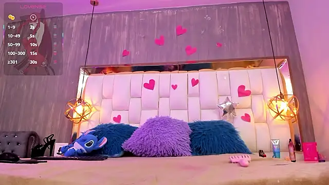 Foxxy Doll online show from March 6, 3:39 pm