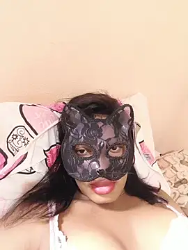 DuCreu online show from October 29, 3:32 pm