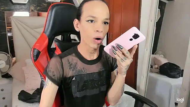 sara slut21 online show from December 25, 4:43 pm