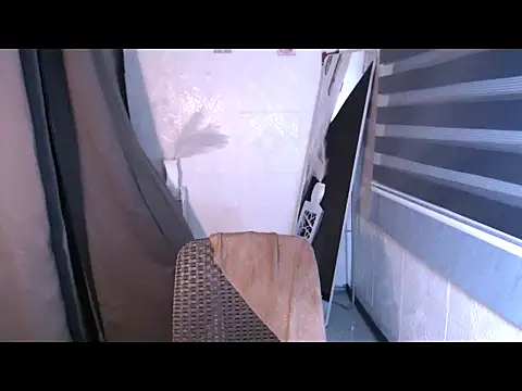 LauraSoHot online show from November 8, 5:24 pm