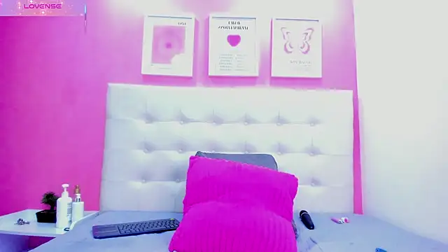 Macarena 05 online show from April 21, 1:42 am