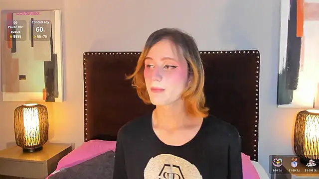 seraphine star online show from March 11, 2:04 am