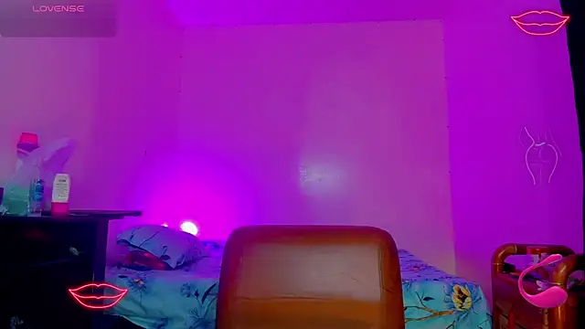 bayolet  online show from April 8, 11:33 am