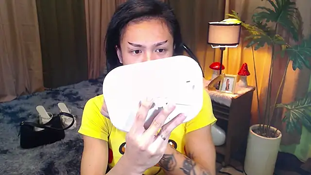 WILDROXIE online show from September 22, 10:48 pm