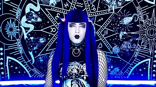 naomi satan online show from December 4, 1:10 am
