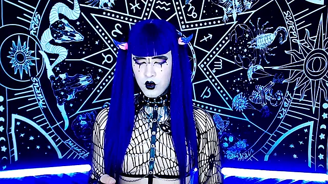 naomi satan online show from December 22, 1:10 am