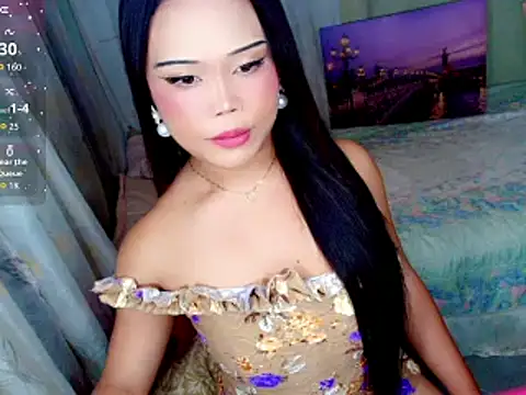 Cassandra Luxx online show from July 9, 3:10 am