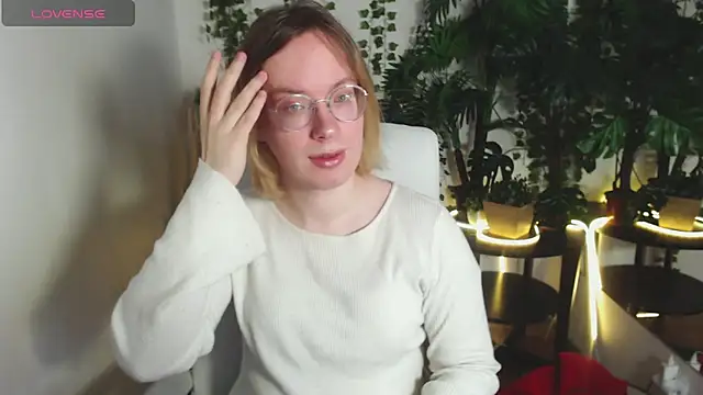 Amanda Butlerr online show from December 17, 9:04 am